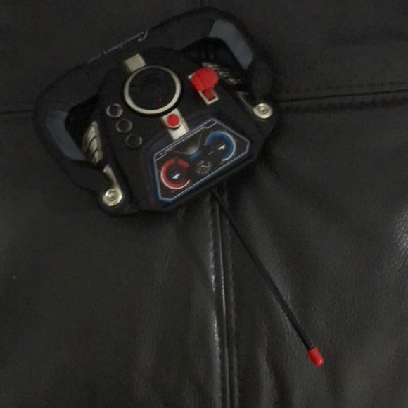 Remote control car - Picture 2 of 3